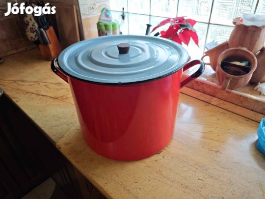 Eladó Vízforraló edény