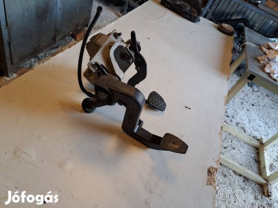 Eladó Volkswagen LT pedálsor fék és kuplung pedál és konzoluk