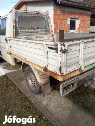 Eladó Volkswagen Transporter plató és műszerfal