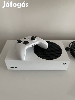 Eladó Xbox Series S konzol + Kontroller + Kábelek!