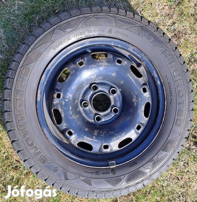 Eladó: 4db erederi VW felni. 14". Rajta 4 téligumival
