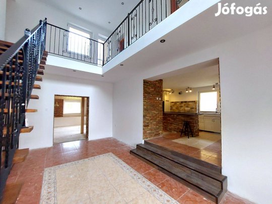 Eladó "A+++ " energiatakarékos családi ház Sárisápon