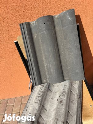 Eladó! Alig használt bramac cserép