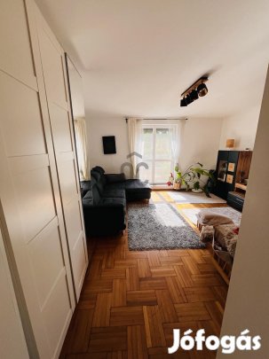 Eladó  Érden-3 szobás családi ház-2 bejárattal, pihentető kerttel