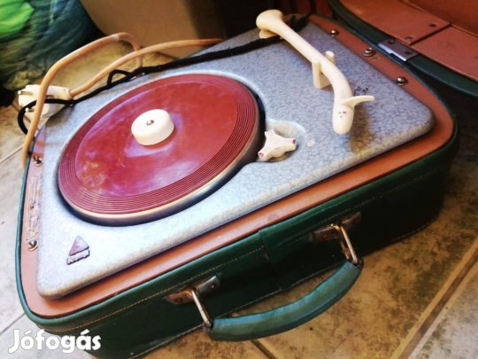 Eladó. RFT NDK lemezjátszó-gramofon 50s évek