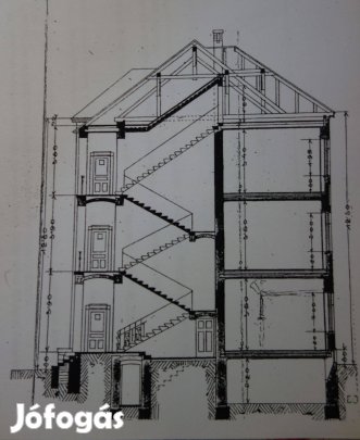 Eladó! Tetőtérbeépítés homlokzat felújításért cserébe!