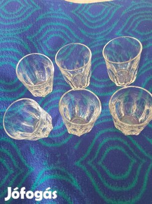 Eladó  új ,üveg , üditős poharak,6 darabos