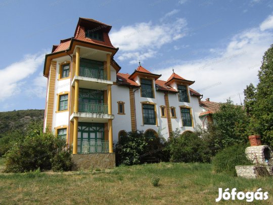 Eladó a Vadász Kastély Balatonedericsen!