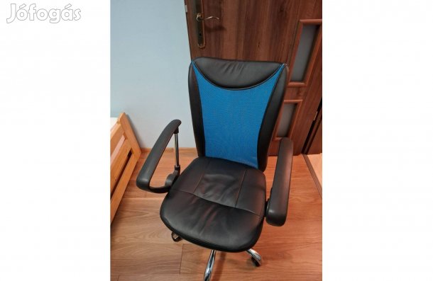 Eladó a képeken látható kettő darab forgószék!