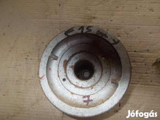 Eladó a képen látható 15 cm átmérőjű egy pályás ékszíj tárcsa