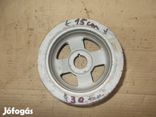 Eladó a képen látható 15 cm átmérőjű több pályás ékszíj tárcsa