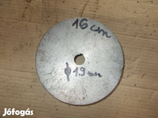 Eladó a képen látható 16 cm átmérőjű egy pályás ékszíj tárcsa