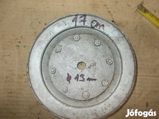 Eladó a képen látható 17,5 cm átmérőjű egy pályás ékszíj tárcsa
