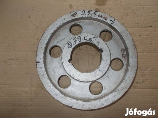 Eladó a képen látható 25,5 cm átmérőjű három pályás ékszíj tárcsa