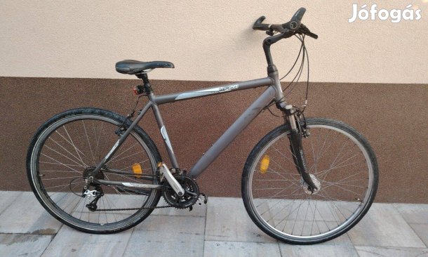 Eladó a képen látható 28"-os aluvázas, teleszkópos, cross trekking XT