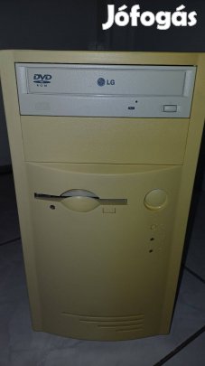 Eladó a képen látható 30éves működő retro számítógép