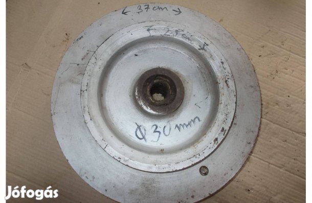 Eladó a képen látható 37 cm átmérőjű két pályás ékszíj tárcsa