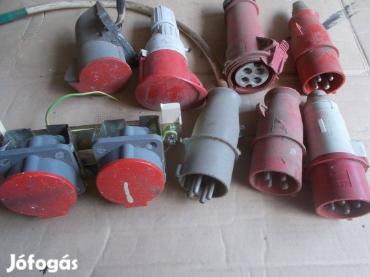 Eladó a képen látható 380 voltos csatlakozó csomag