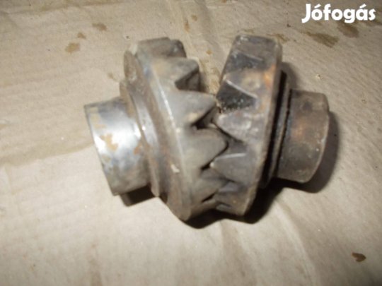 Eladó a képen látható acél fogaskerék csomag 2
