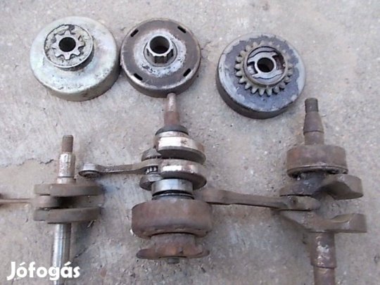 Eladó a képen látható alkatrész csomag fellelt állapotban