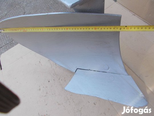 Eladó a képen látható eke fej jó állapotban