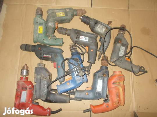 Eladó a képen látható fúrógép csomag alkatrésznek vagy javításra