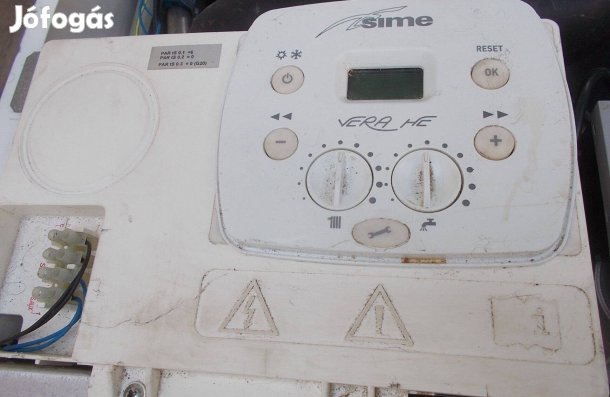 Eladó a képen látható használt kondenzációs gáz kazán