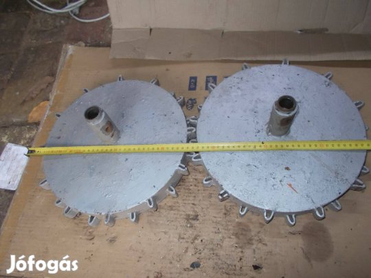 Eladó a képen látható használt körmös kerék rota kapára