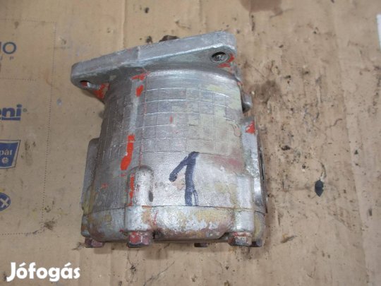 Eladó a képen látható hidraulika szivattyú mezőgazdasági géphez