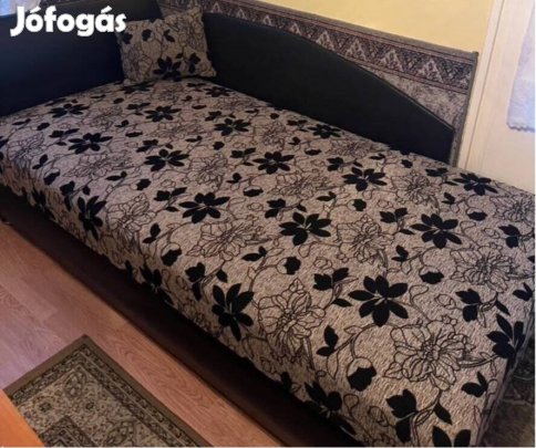 Eladó a képen látható kanapéágy, újszerű állapotban