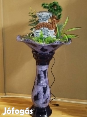Eladó a képen látható kerámia szökőkút