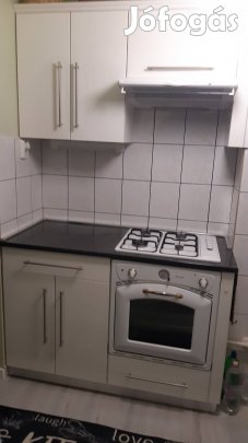 Eladó a képen látható konyhablokk