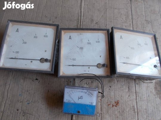 Eladó a képen látható mérő óra csomag