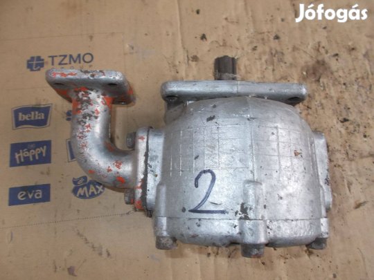 Eladó a képen látható orosz mtz hidraulika szivattyú