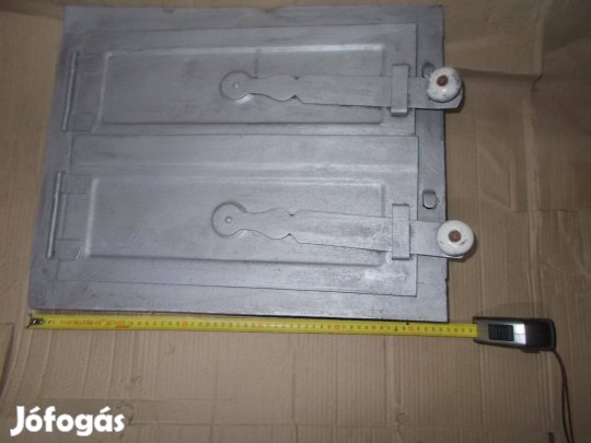 Eladó a képen látható régi kemence ajtó