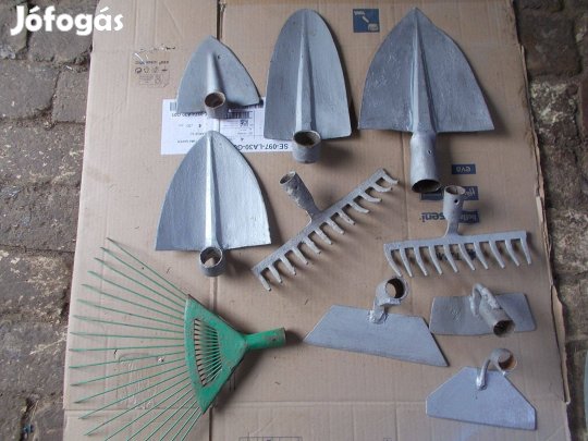 Eladó a képen látható régi kerti szerszám fej csomag