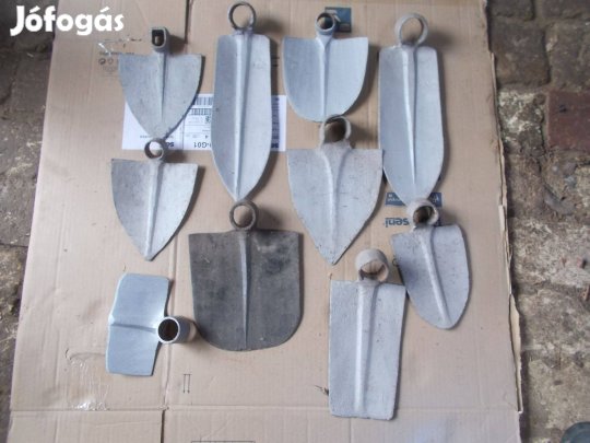 Eladó a képen látható régi kerti szerszám kapa fej csomag 2
