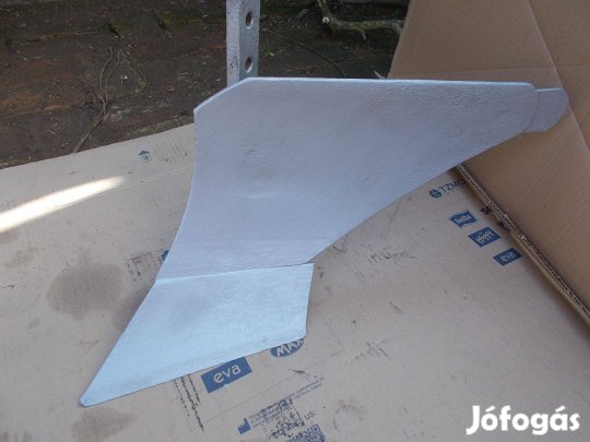 Eladó a képen látható régi lovas ekefej jó állapotban