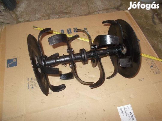 Eladó a képen látható rota kapához kapa pár