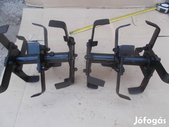 Eladó a képen látható rota kapához kapa pár 6 számú