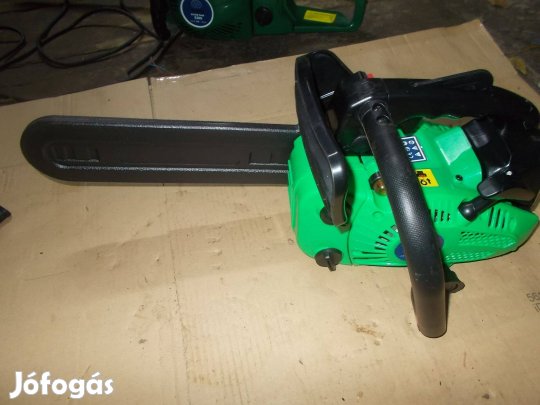 Eladó a képen látható új egykezes benzines láncfűrész