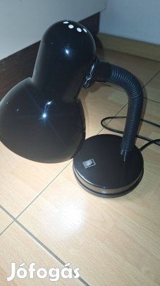 Eladó a képen látható új fekete Eglolux asztali lámpa LED izzóval