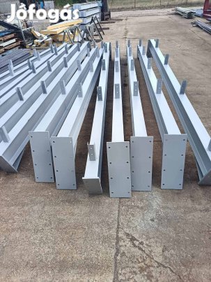 Eladó acél csarnokszerkezet 15 × 70 m