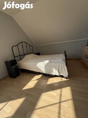 Elado agykeret matraccal