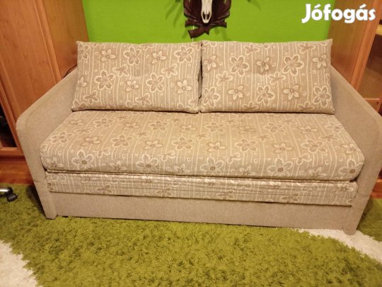 Eladó ágyneműtartós kanapéágy
