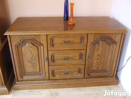 Eladó ahsznált tölgy komód , jó állapotban