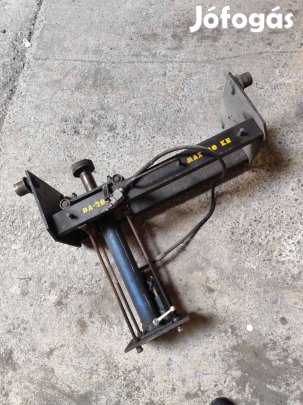 Eladó aknaperem emelő