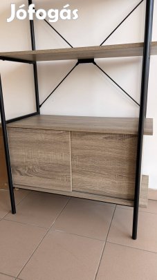 Eladó álló polc 