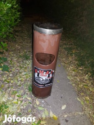 Eladó álló szemetes hamutartóval pl kertbe