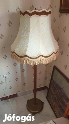 Eladó állólámpa szép állapotú 